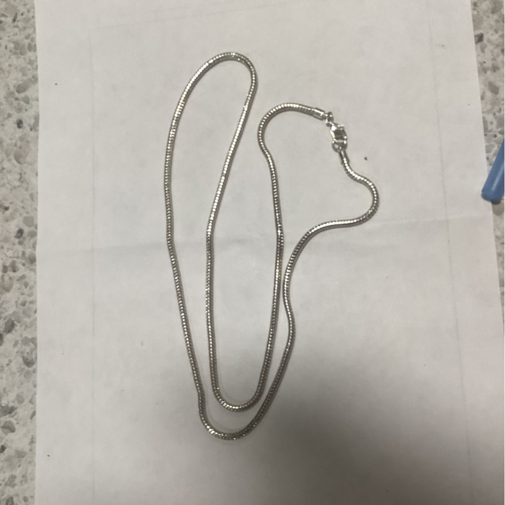 Elegant sterling Silver Necklace